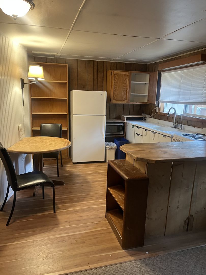 Available Now Three Rivers South 6 Month Lease – photo 3