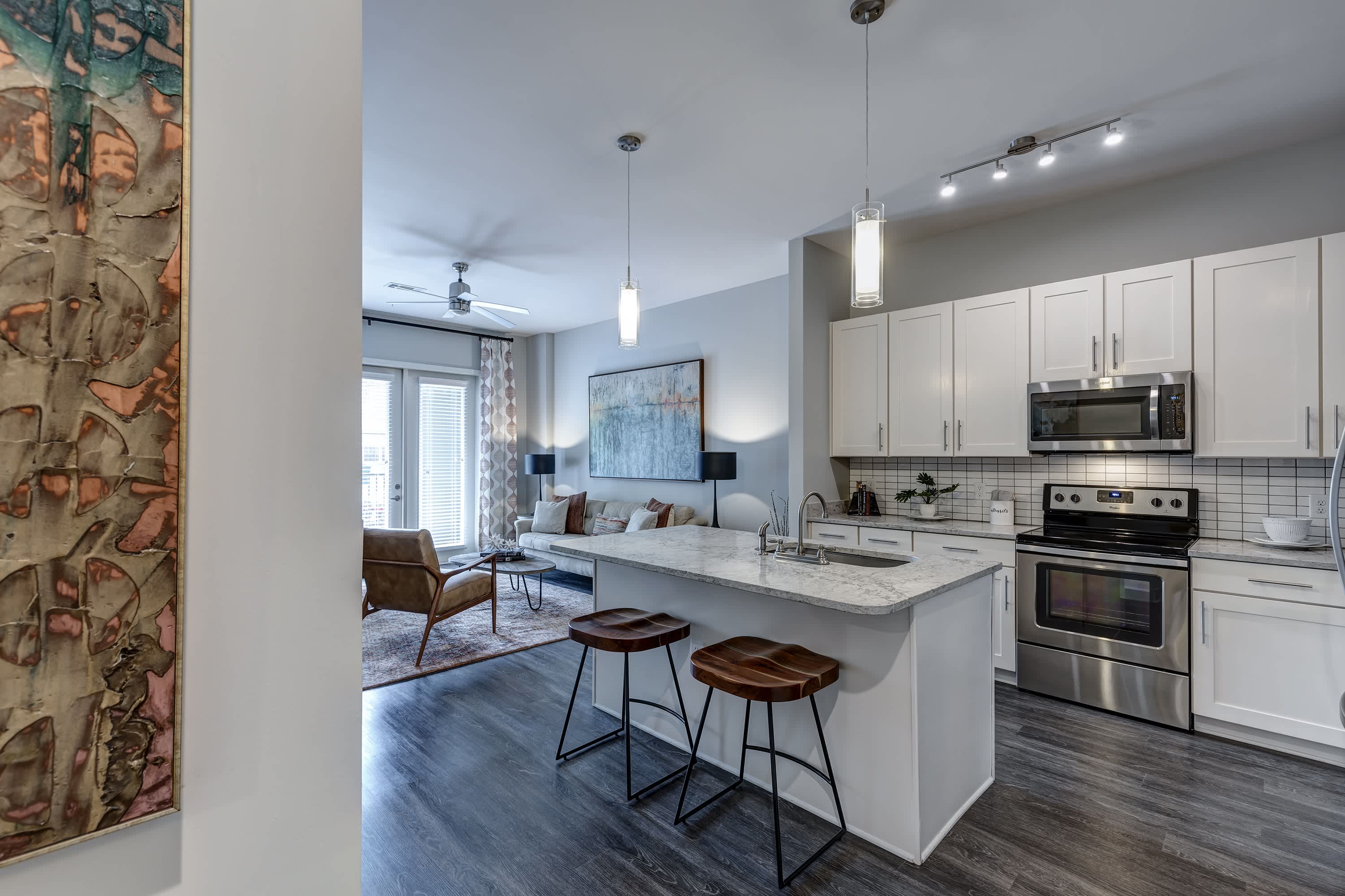 1400 Chestnut Apartments – photo 2