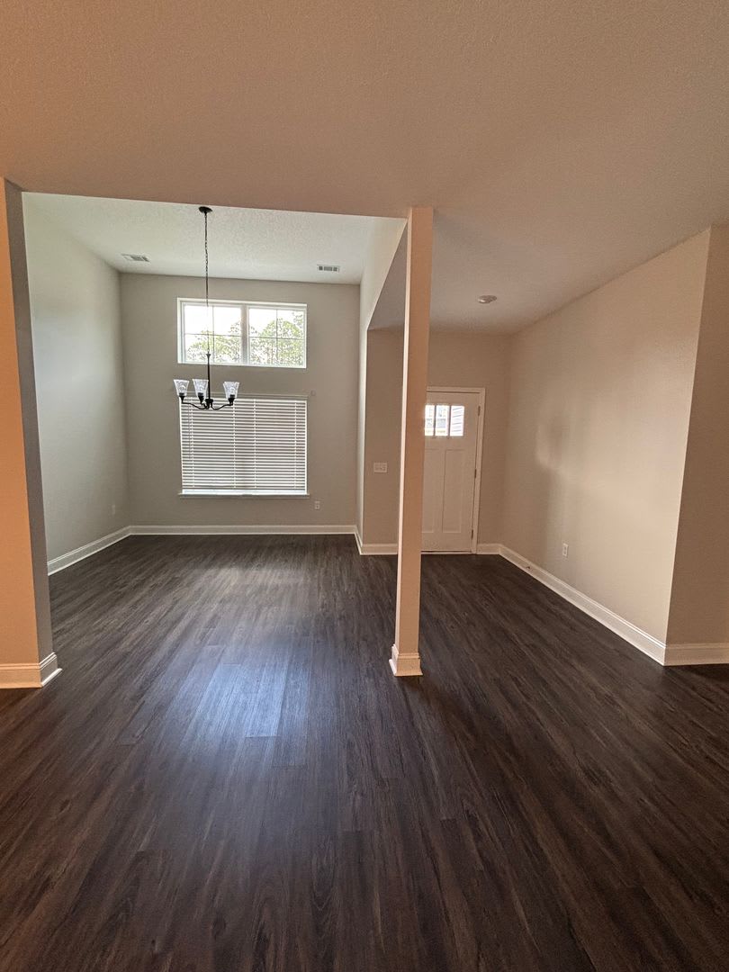 FOR RENT – photo 2