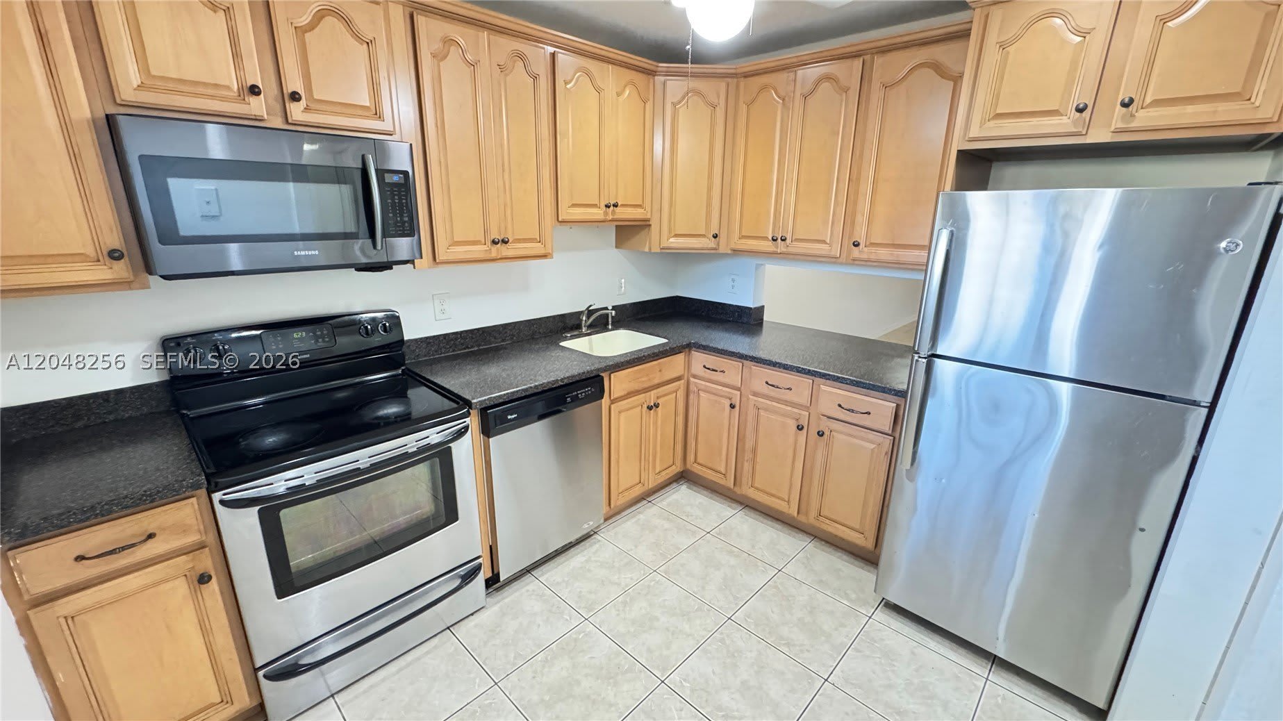 5525 Lakewood Cir N – photo 3