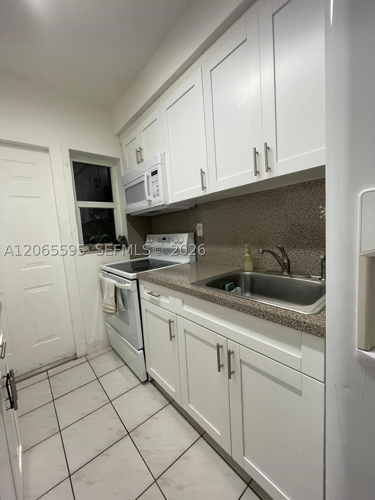 3551 SW 11th St – photo 5