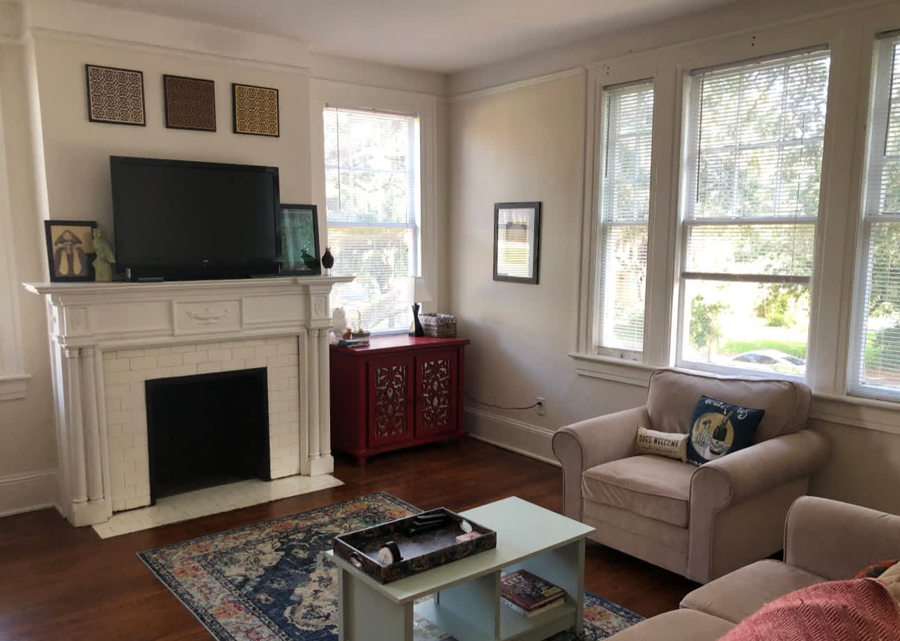 402 East Victory Drive 1 – photo 1