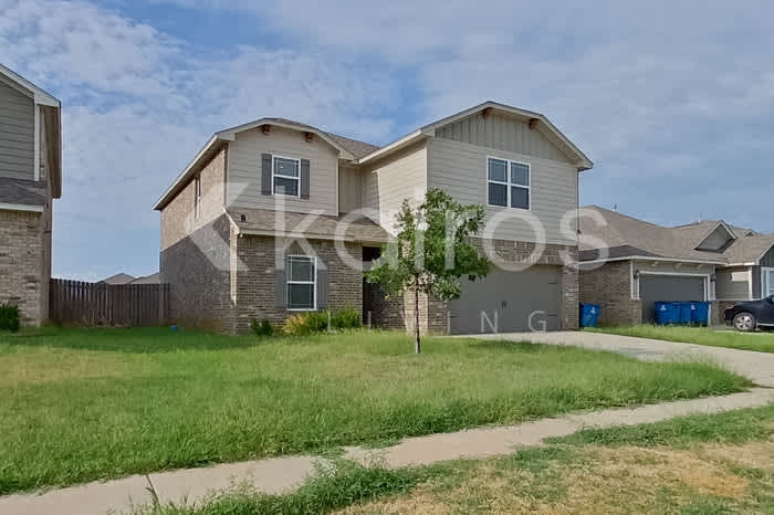 905 NW 4th St – photo 2