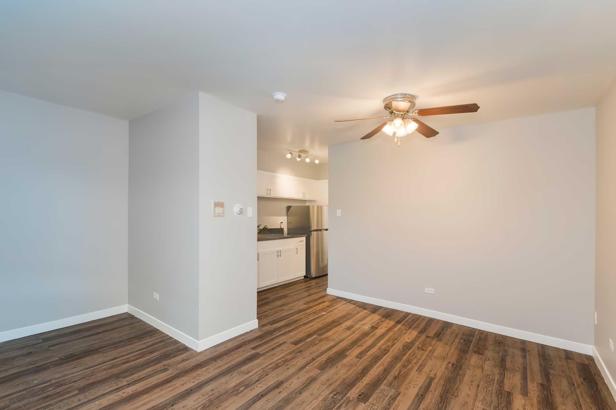 Avon Apartments North – photo 3