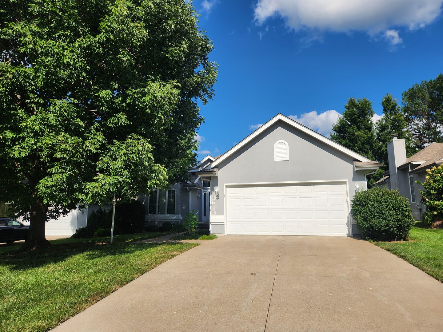 Executive 3 Br 3Bth Rancher 2Car Gar With All Utilities Only 450 Mo And Lawncare And Snow Removal Provided – photo 1