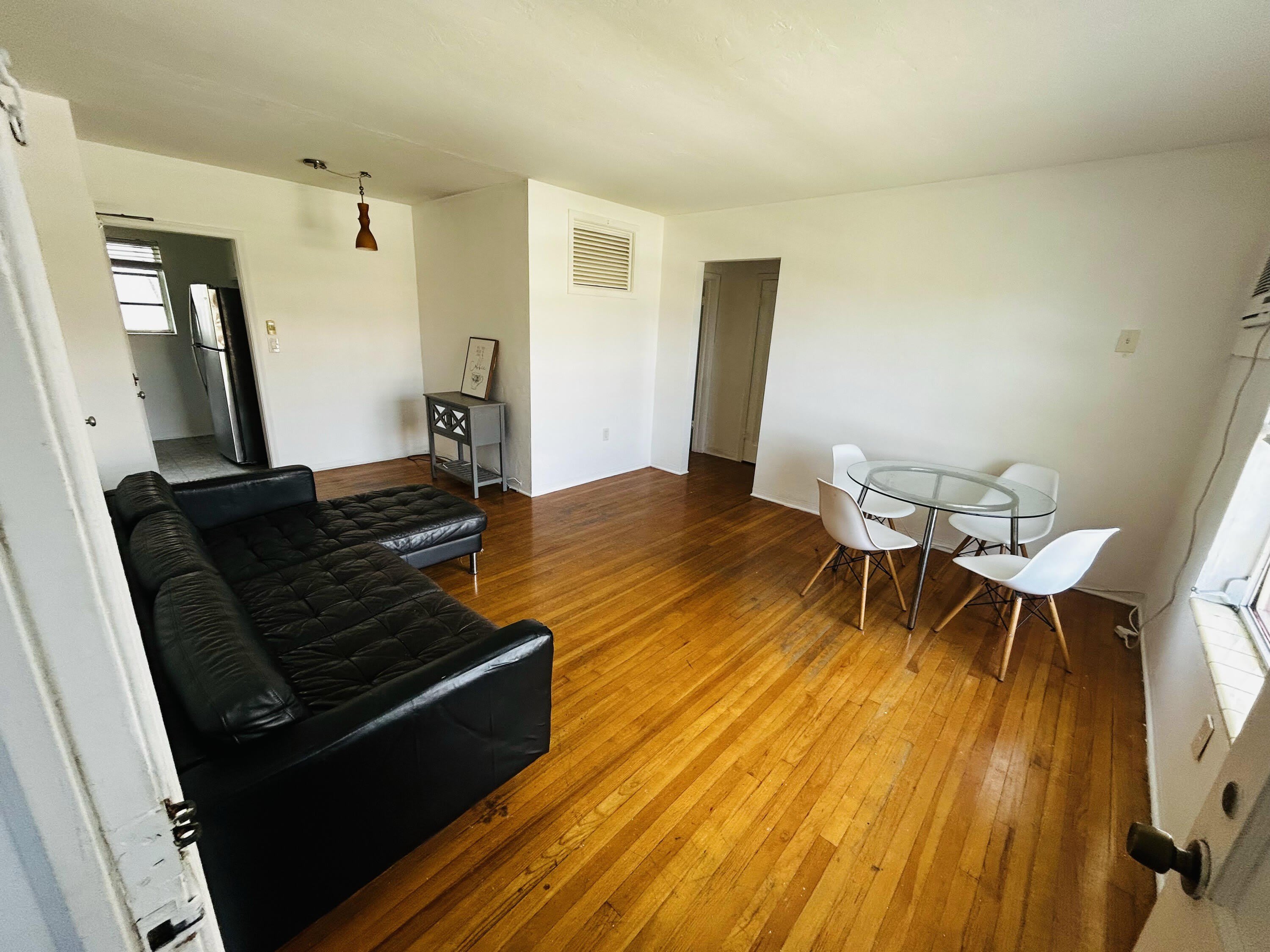 661 SW 11th Street – photo 2