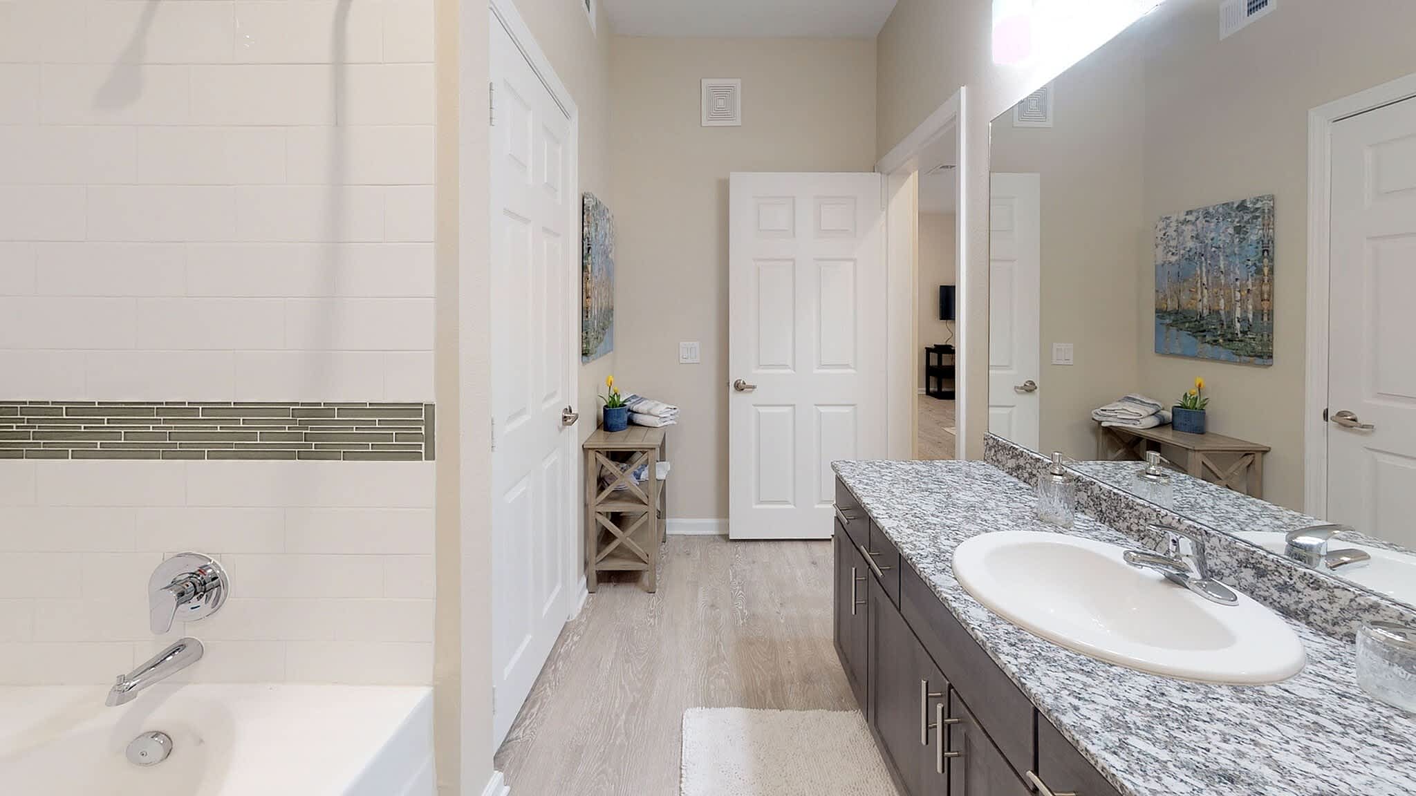 The West Hill Apartments – photo 1