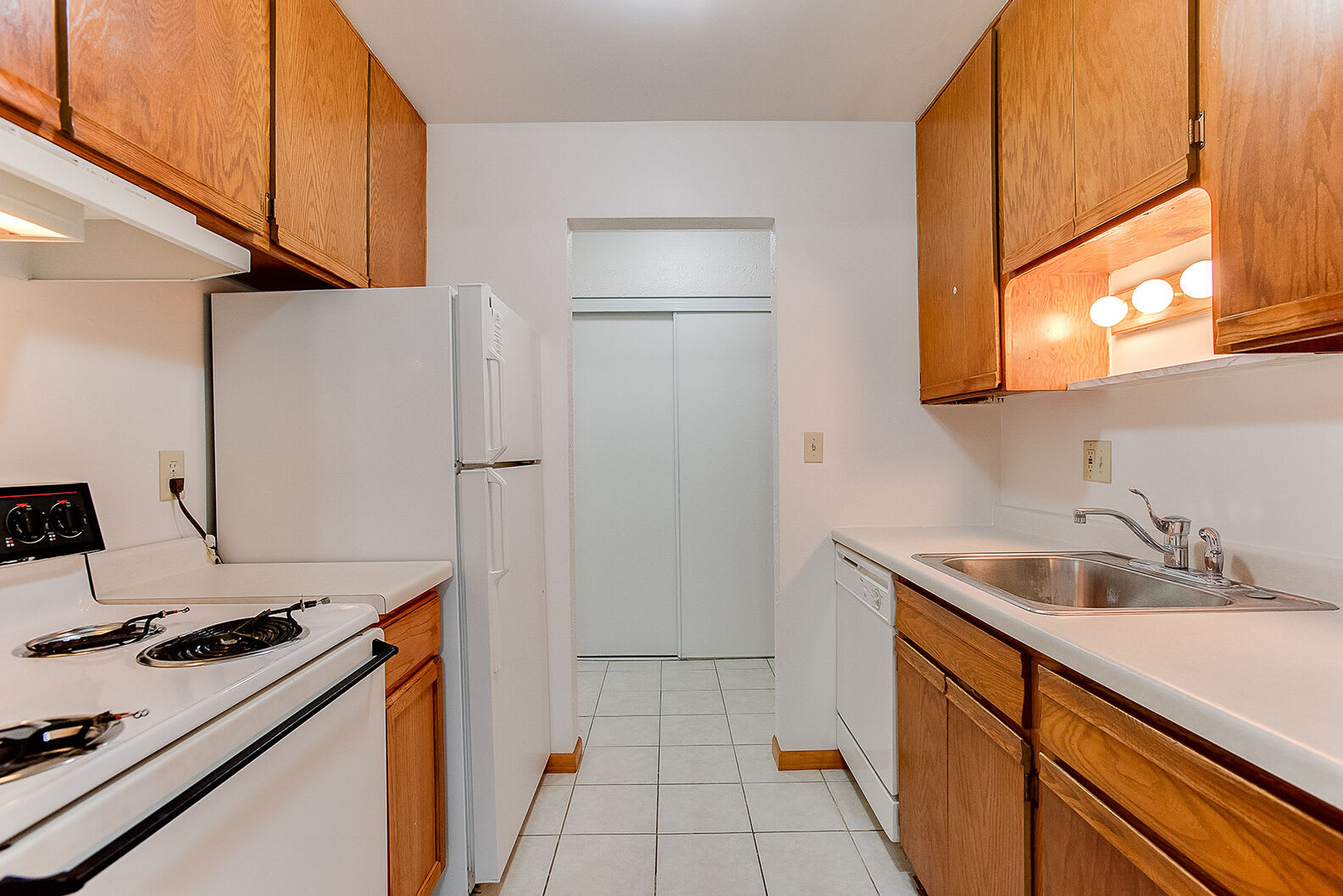 Arden Court Apartments – photo 1