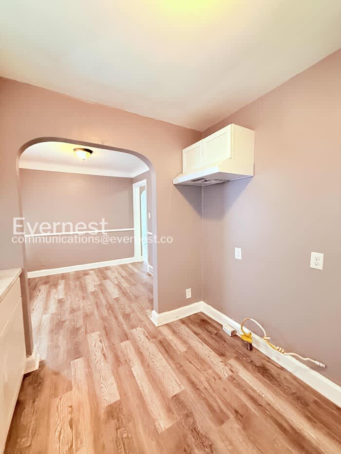 9460 Wayburn Street – photo 4