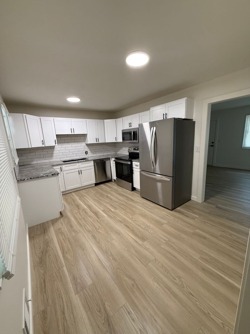 3420 S. Bennett Ave. – photo 2