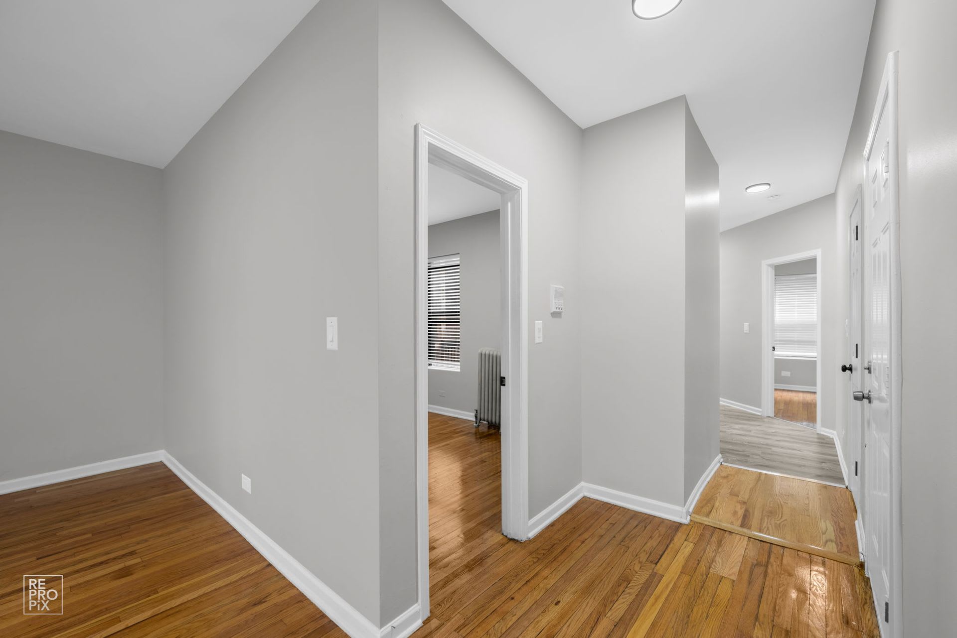 6101 S Langley Ave – photo 3