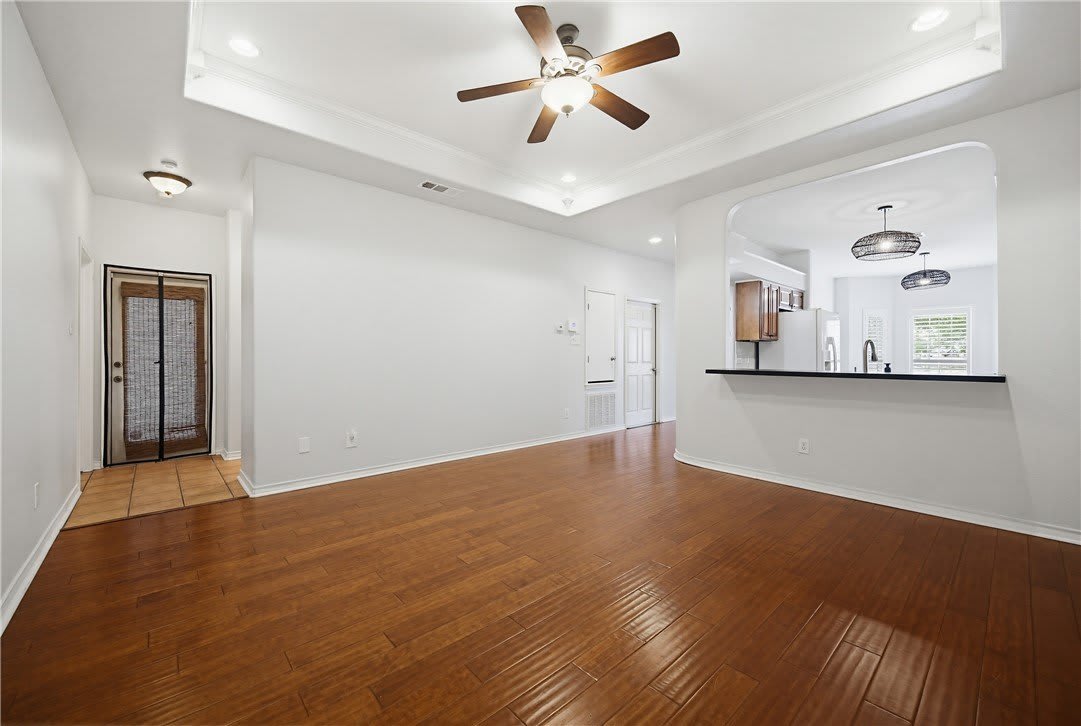 7251 Prairie Drive – photo 2
