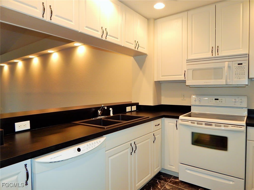 1113 Van Loon Commons Circle – photo 5
