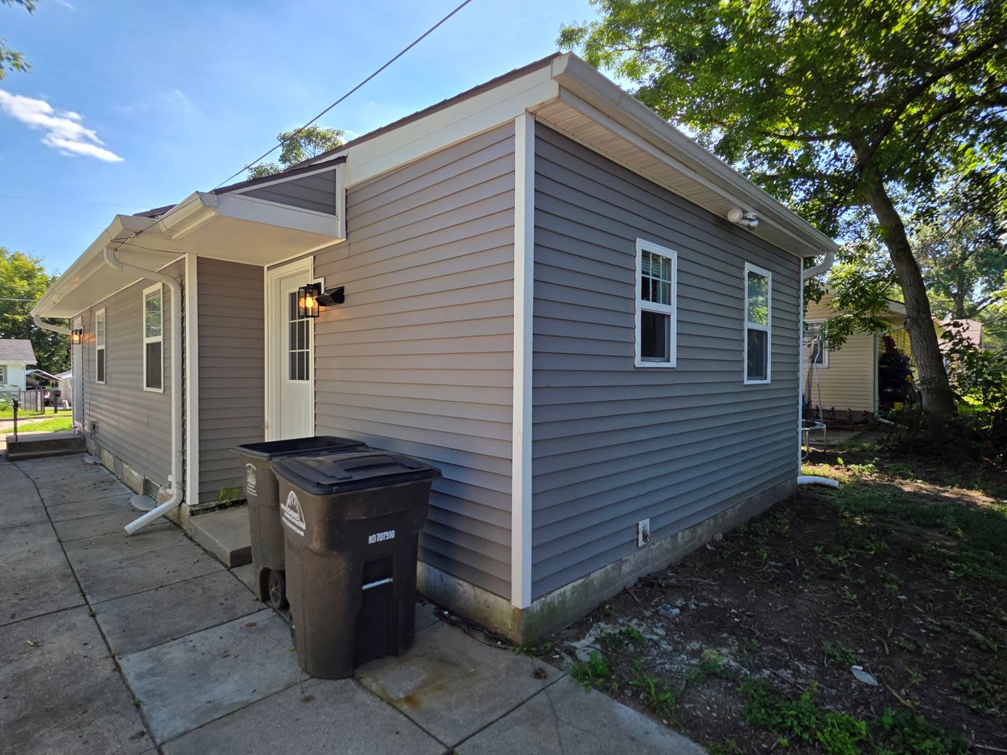 Beautifully Remodeled 3 Bedroom home in Beaverdale – photo 4