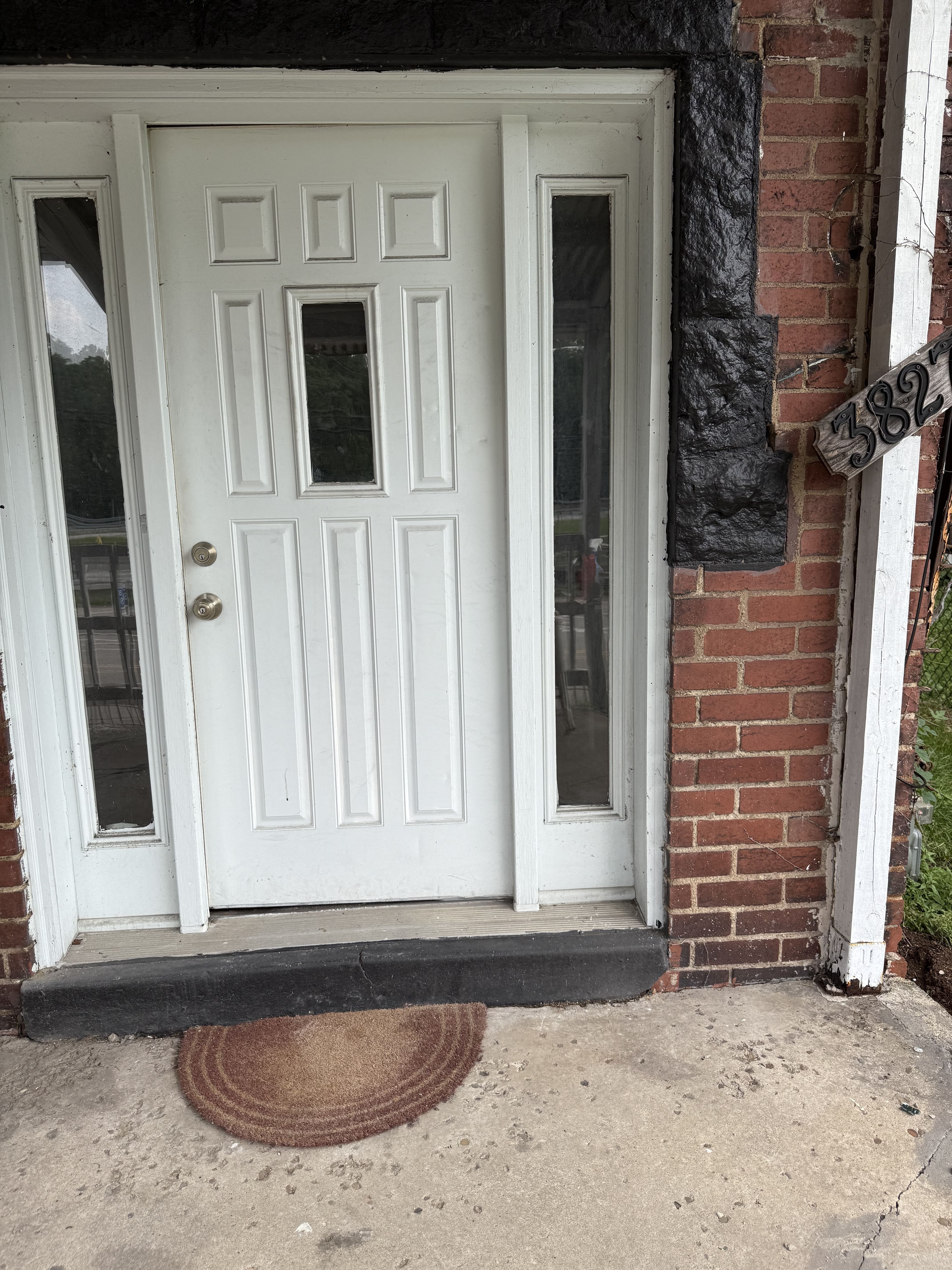 3825 Beechwood Blvd – photo 2