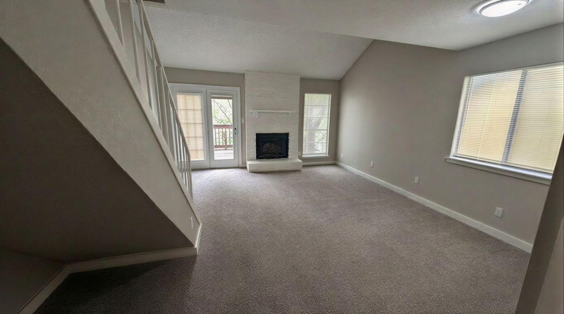 1711 Burton #A – photo 4