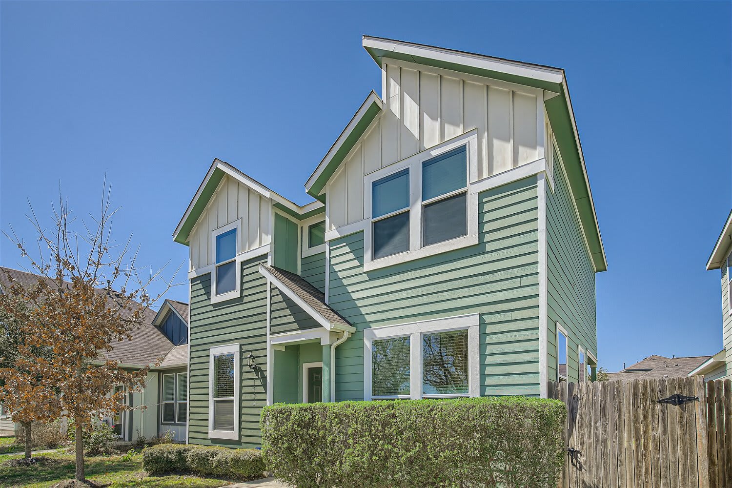 1604 Los Olivios Way – photo 1