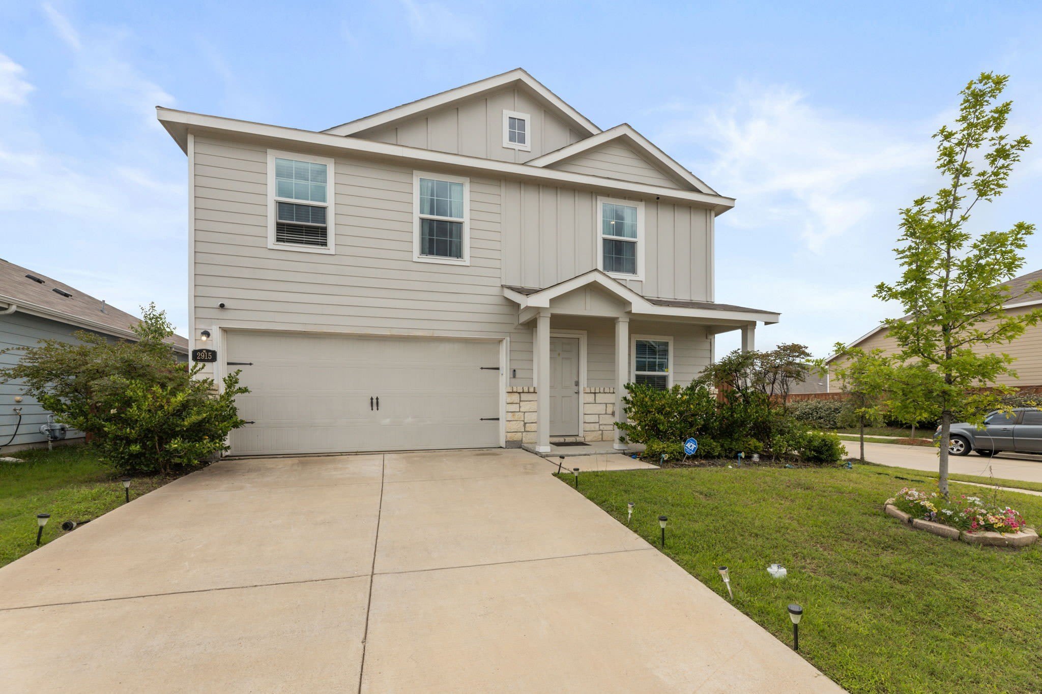 2915 Acacia Drive – photo 2