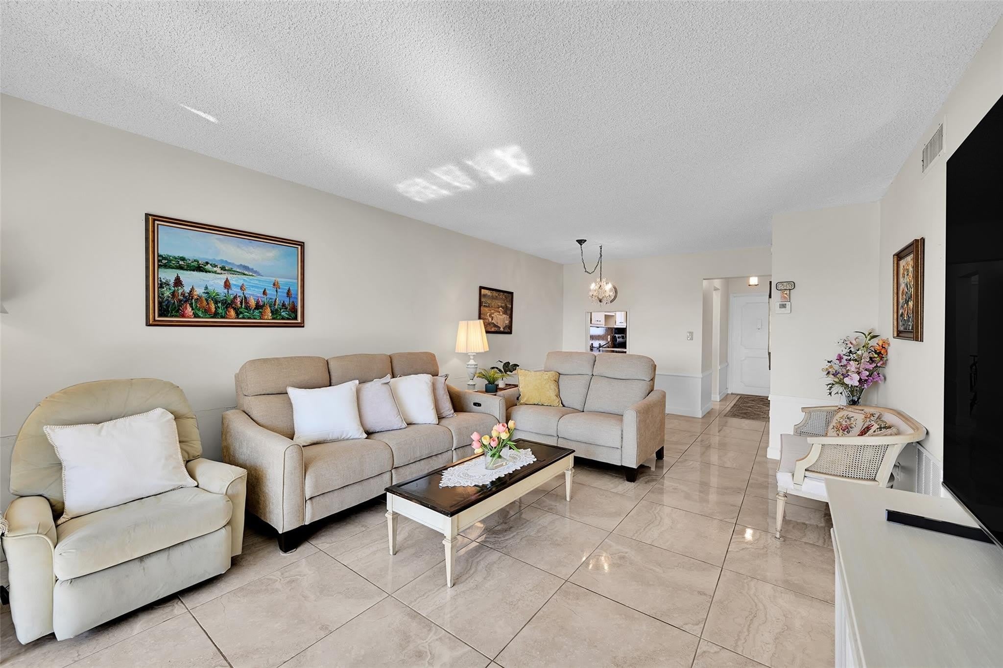 2350 Ne 14Th Street Causeway – photo 4