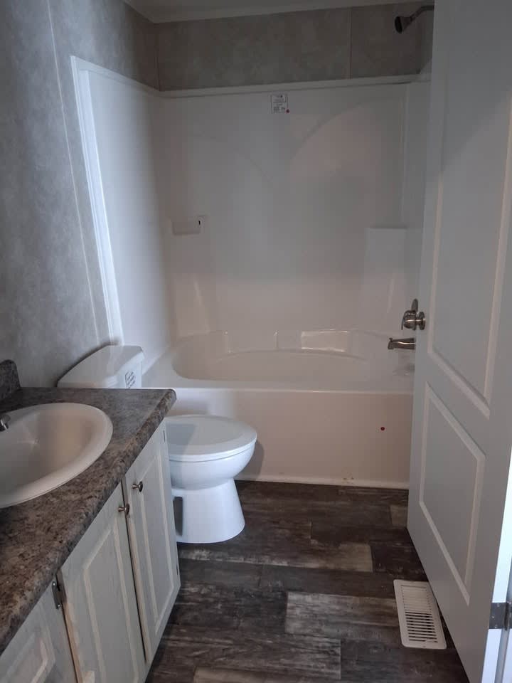 1019 W Main St – photo 5