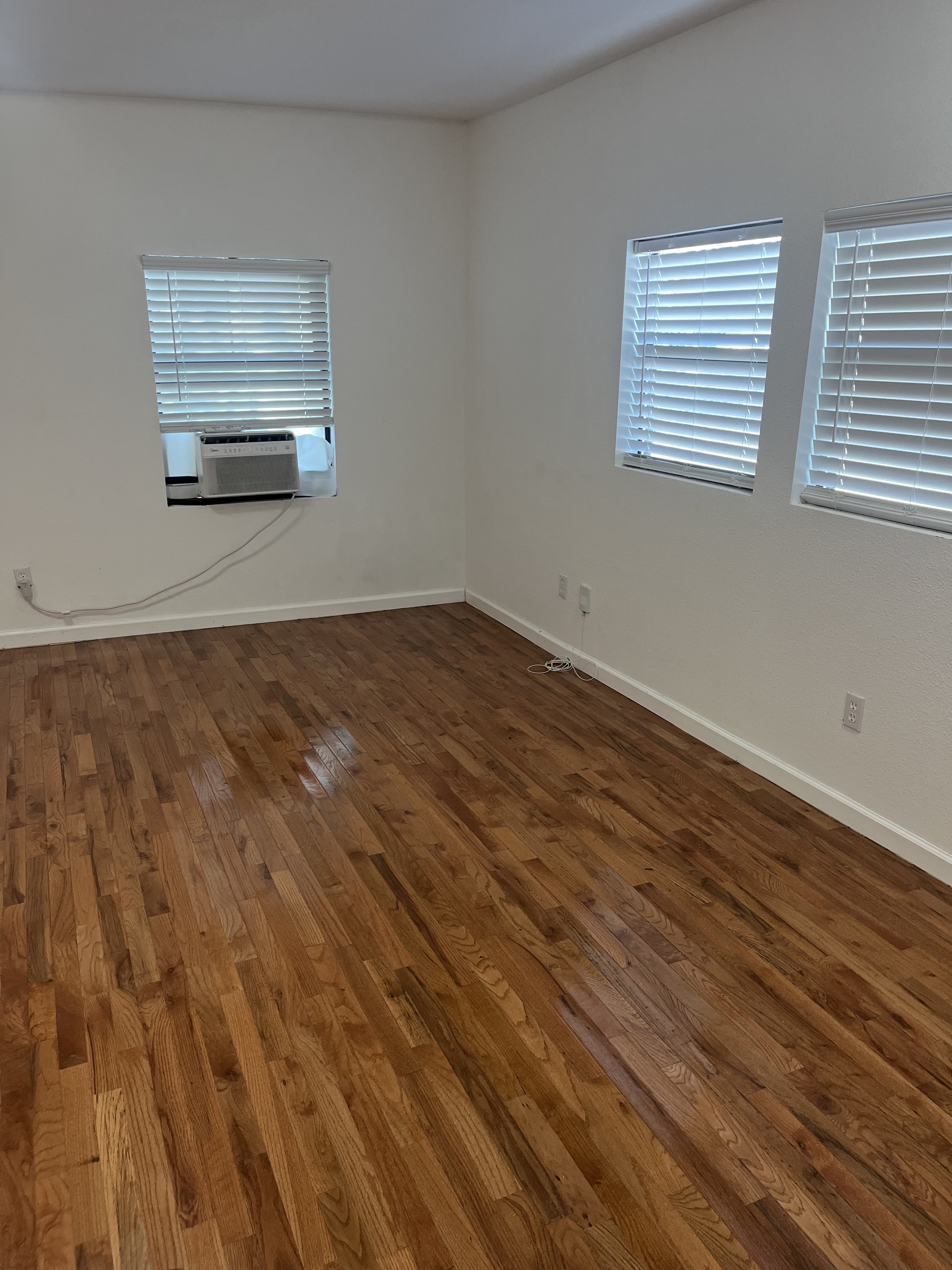 5767 Randolph Blvd – photo 2