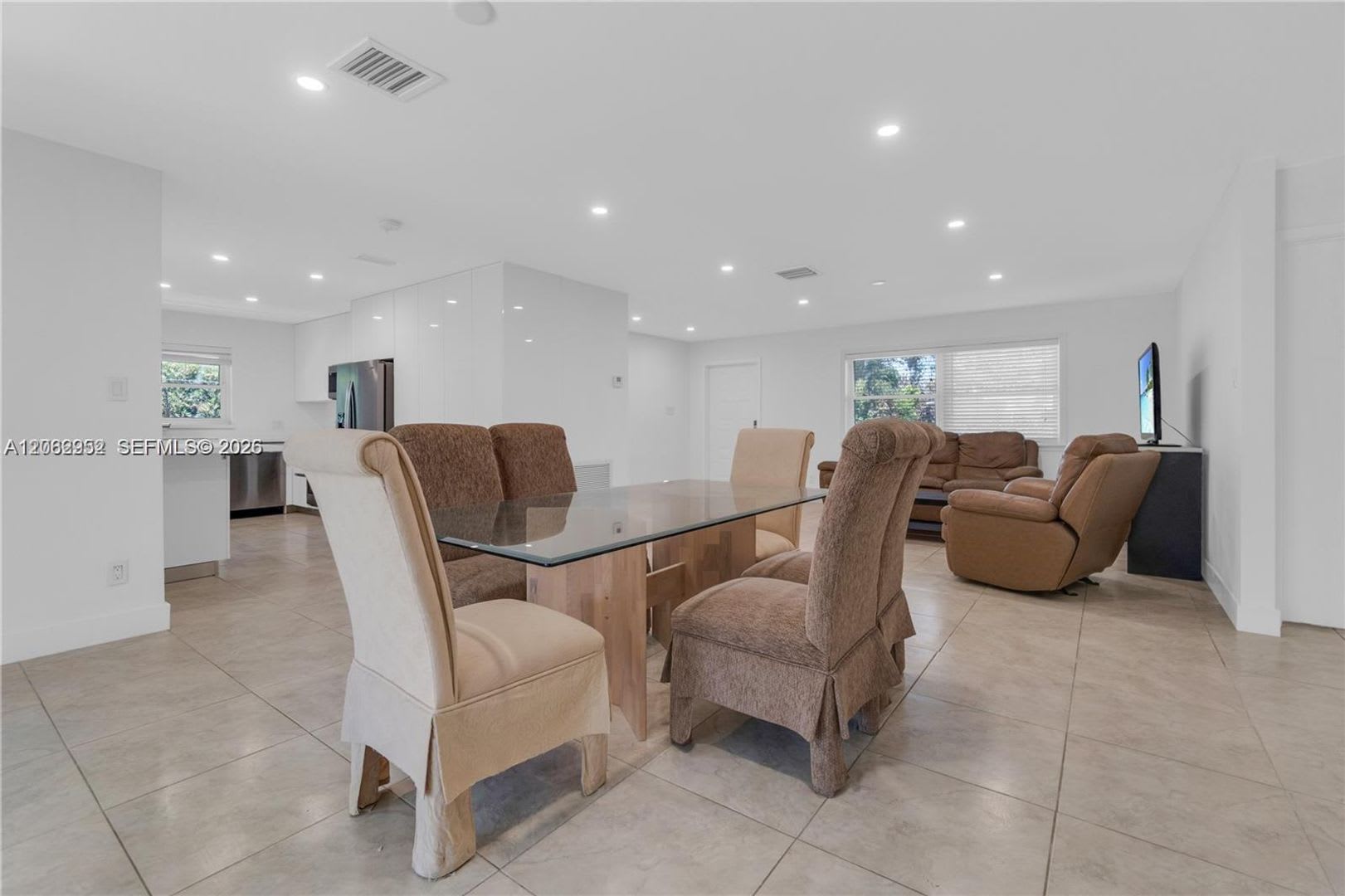 806 NE 4th Street ., Hallandale Beach, FL 33009 – photo 3