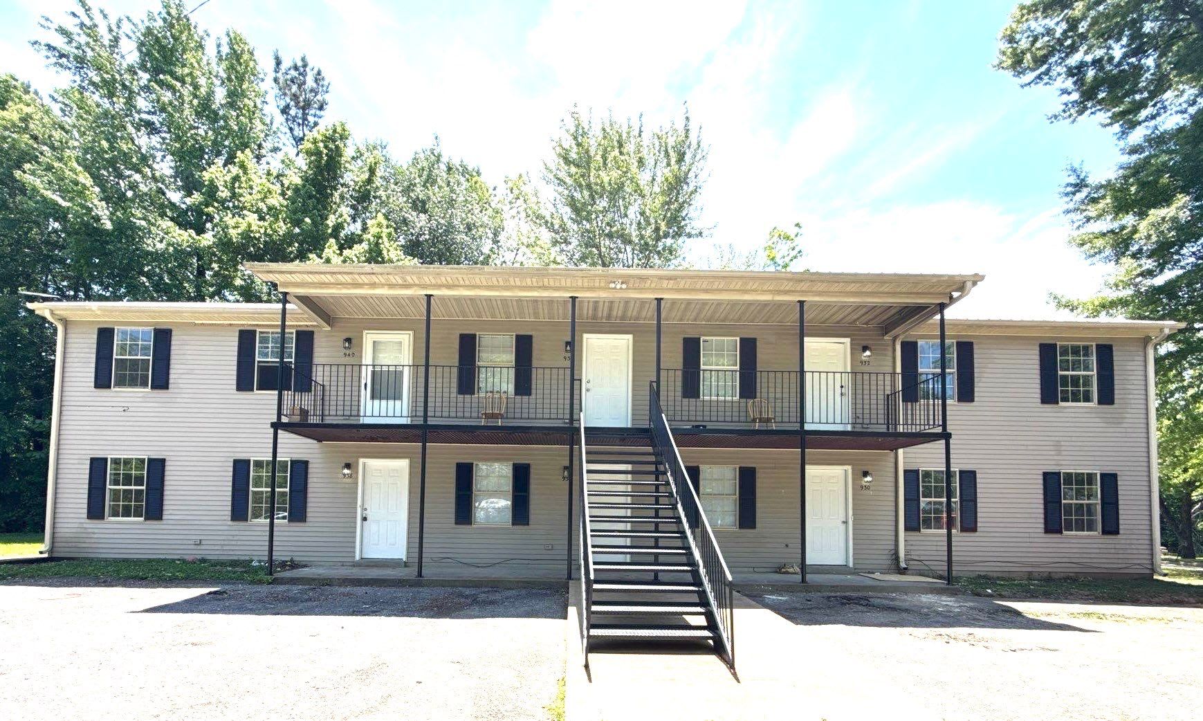930 Norris St Brownsville – photo 1