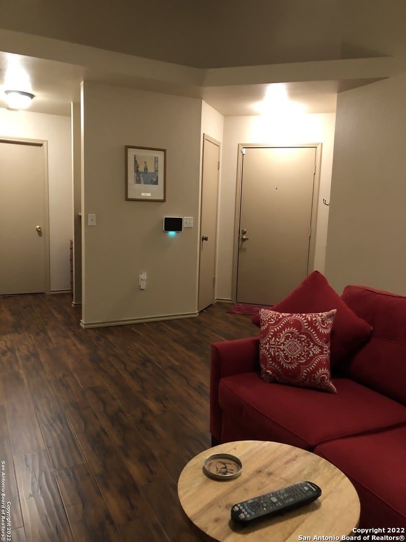 8214 Spring Town St – photo 5