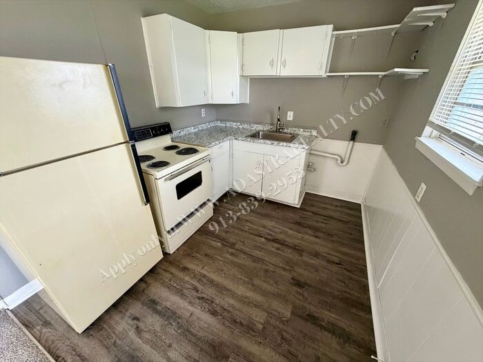 6007 East 153 Terrace – photo 4