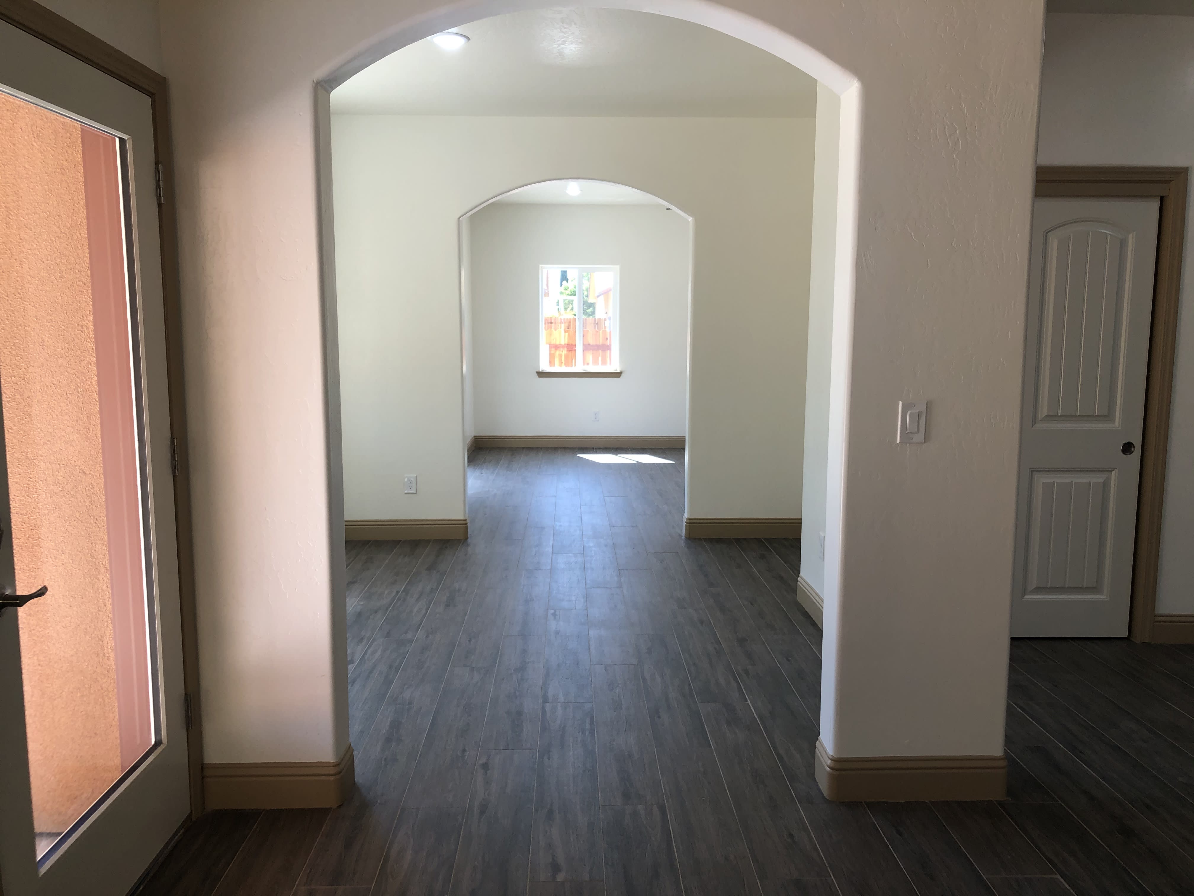 1909 Scott Ave – photo 4