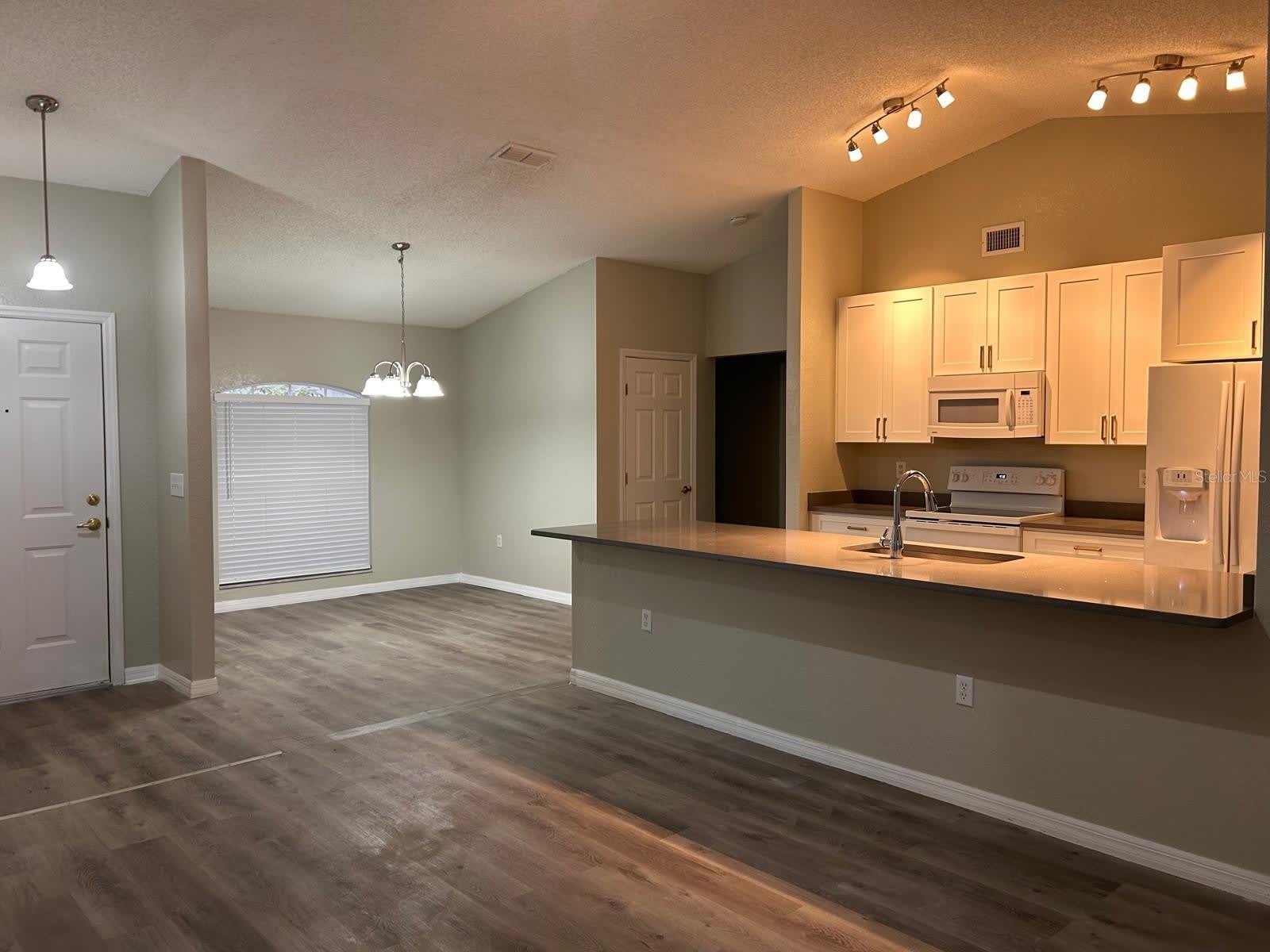 669 Sierra Circle – photo 4
