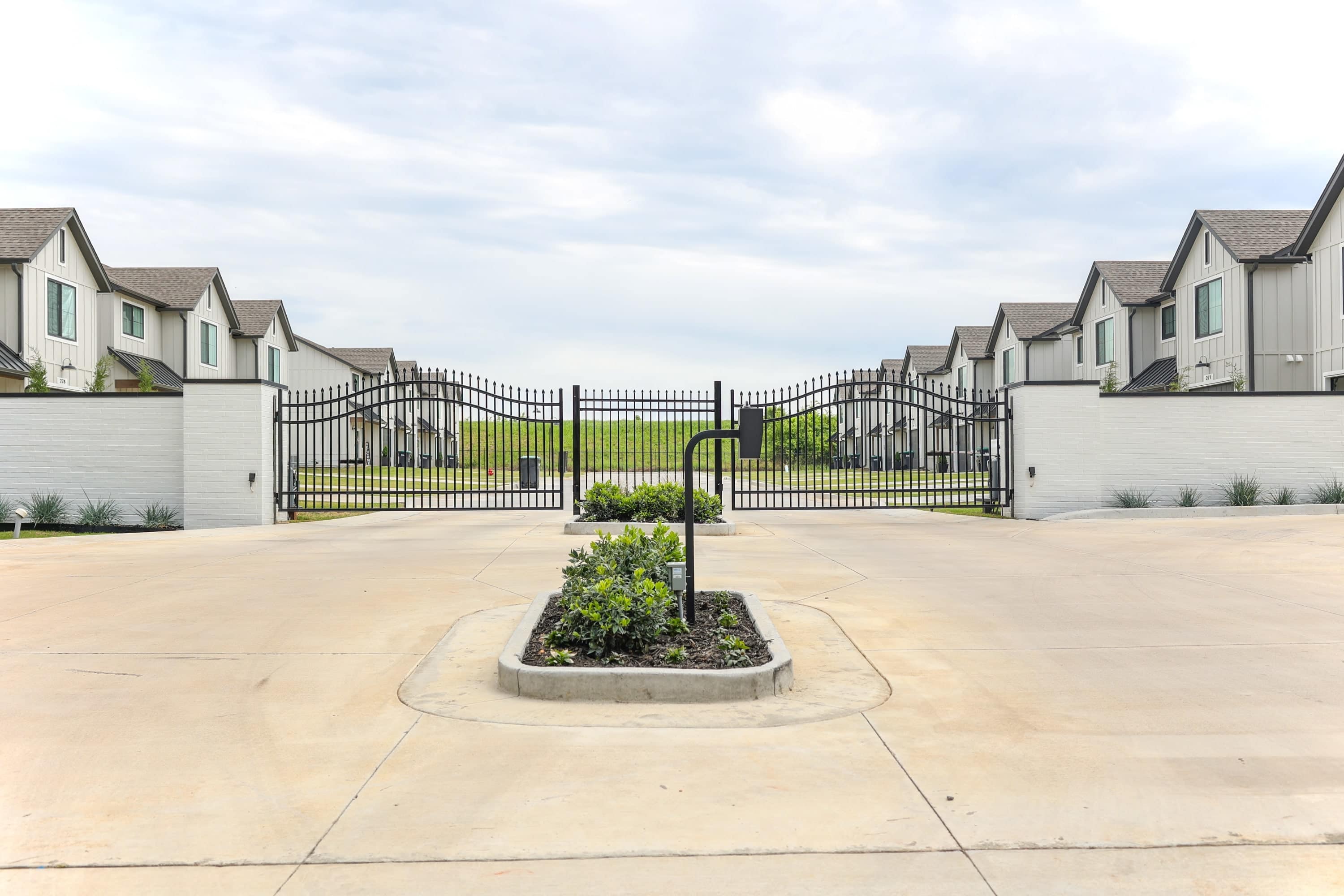 1795 East Rex Road – photo 3