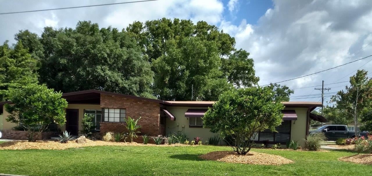 108 E HAZEL Street – photo 1