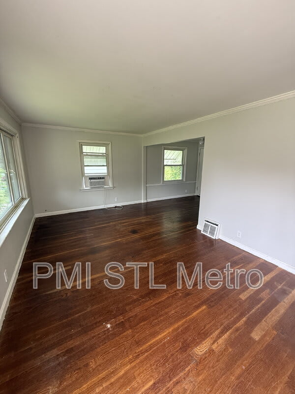 1131 Darr Dr – photo 2