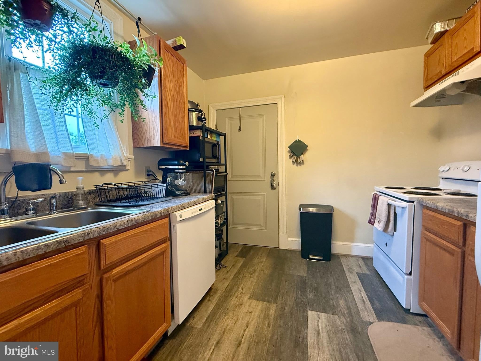 804 MONUMENT Avenue – photo 5
