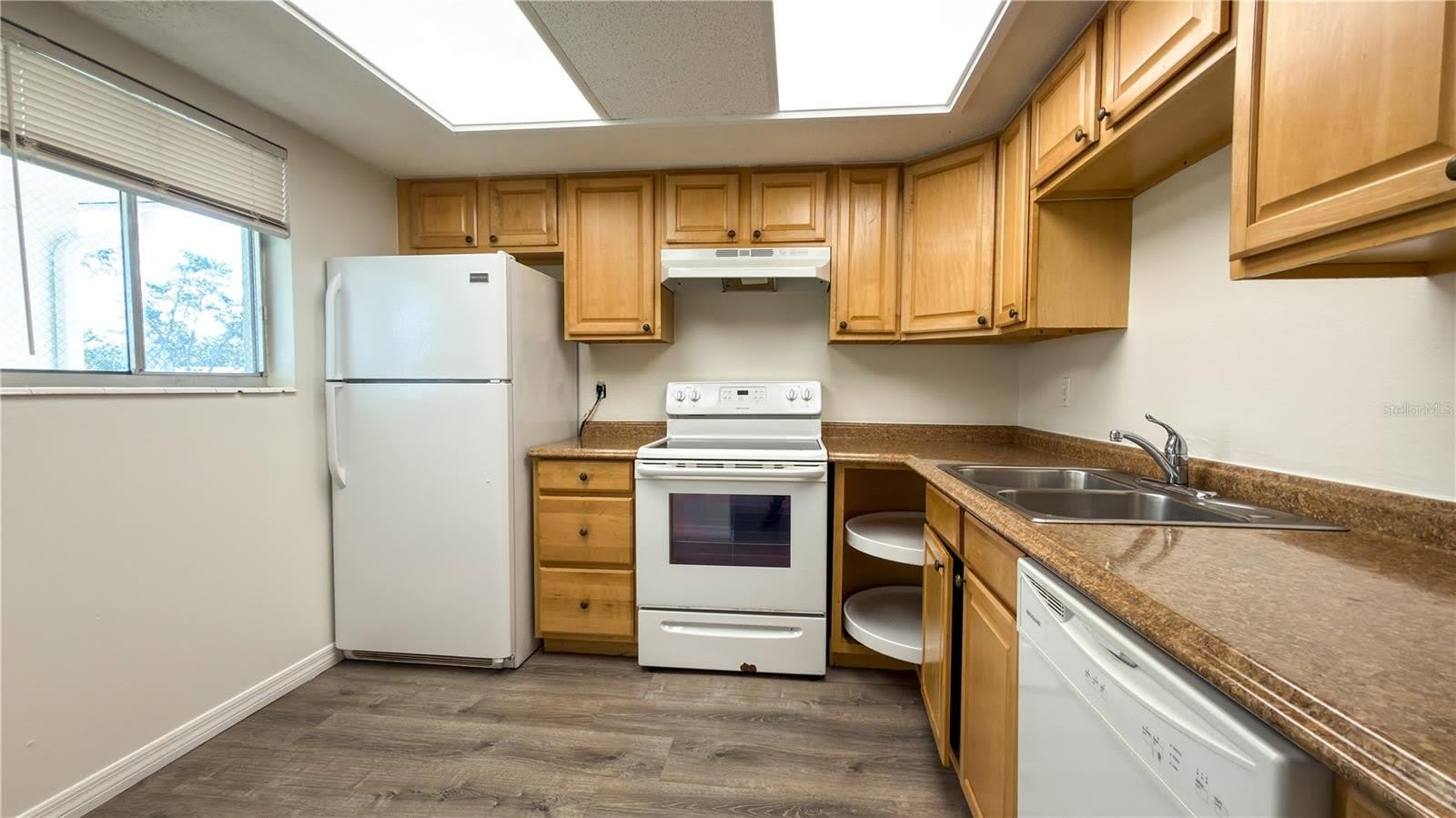 3500 BENEVA Road – photo 4