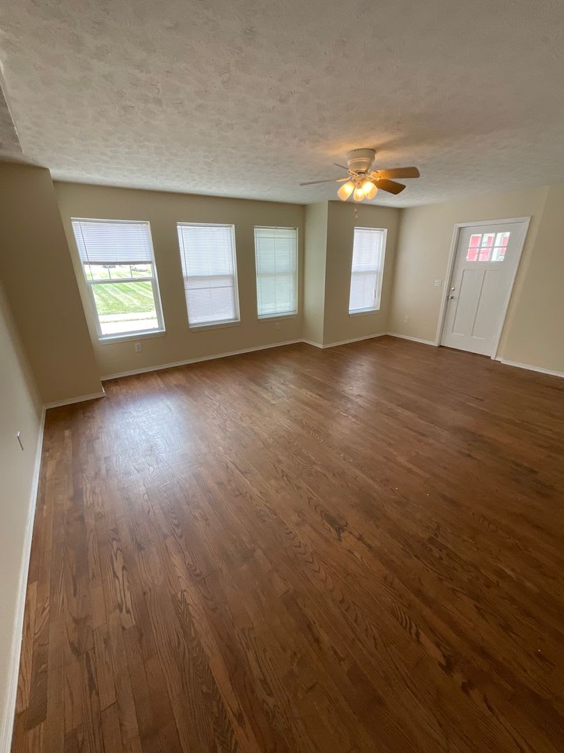 ***AVAILABLE AUGUST 2027**** 5 Bed 3 Bath house downtown – photo 5