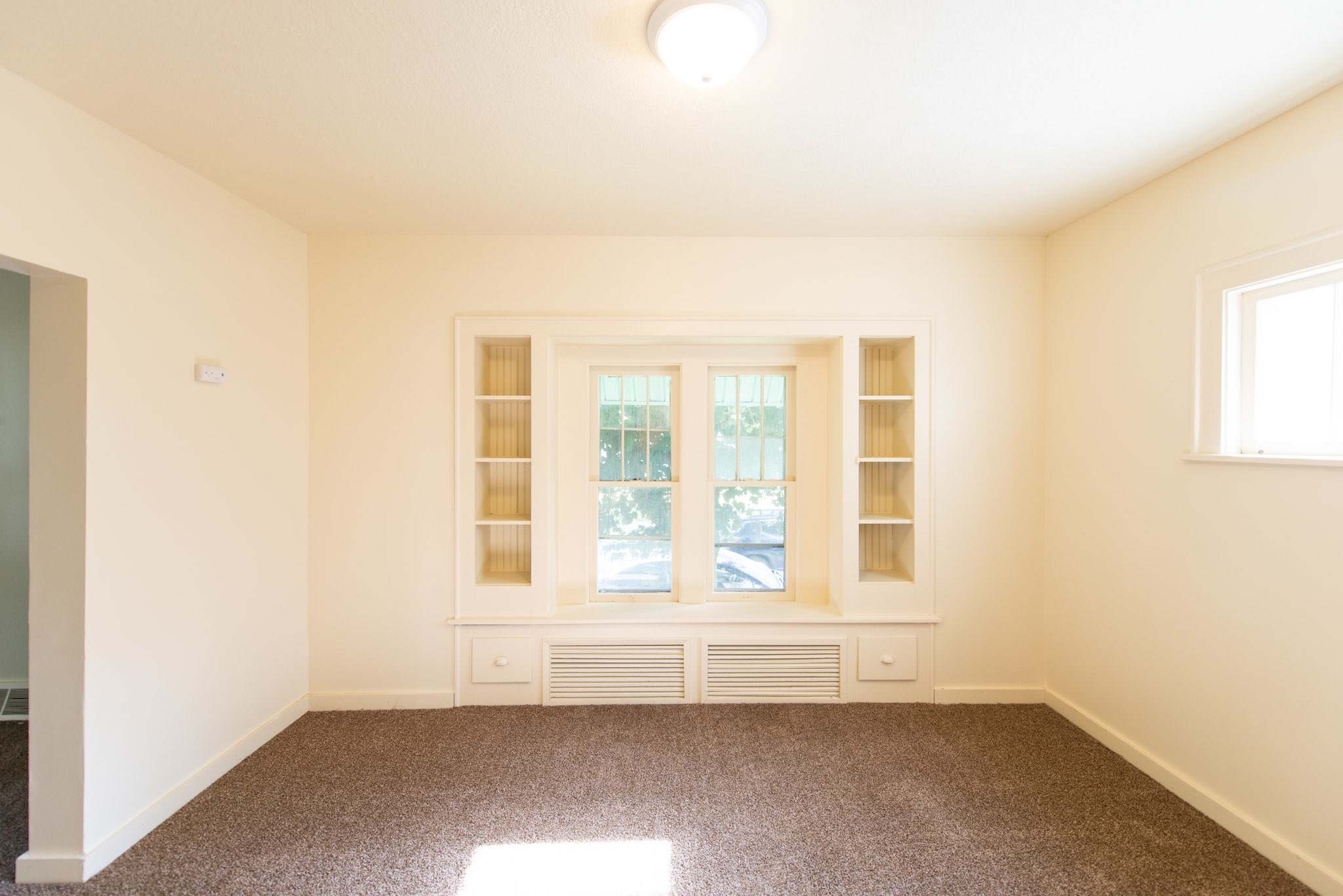 2280 26Th St Sw – photo 4
