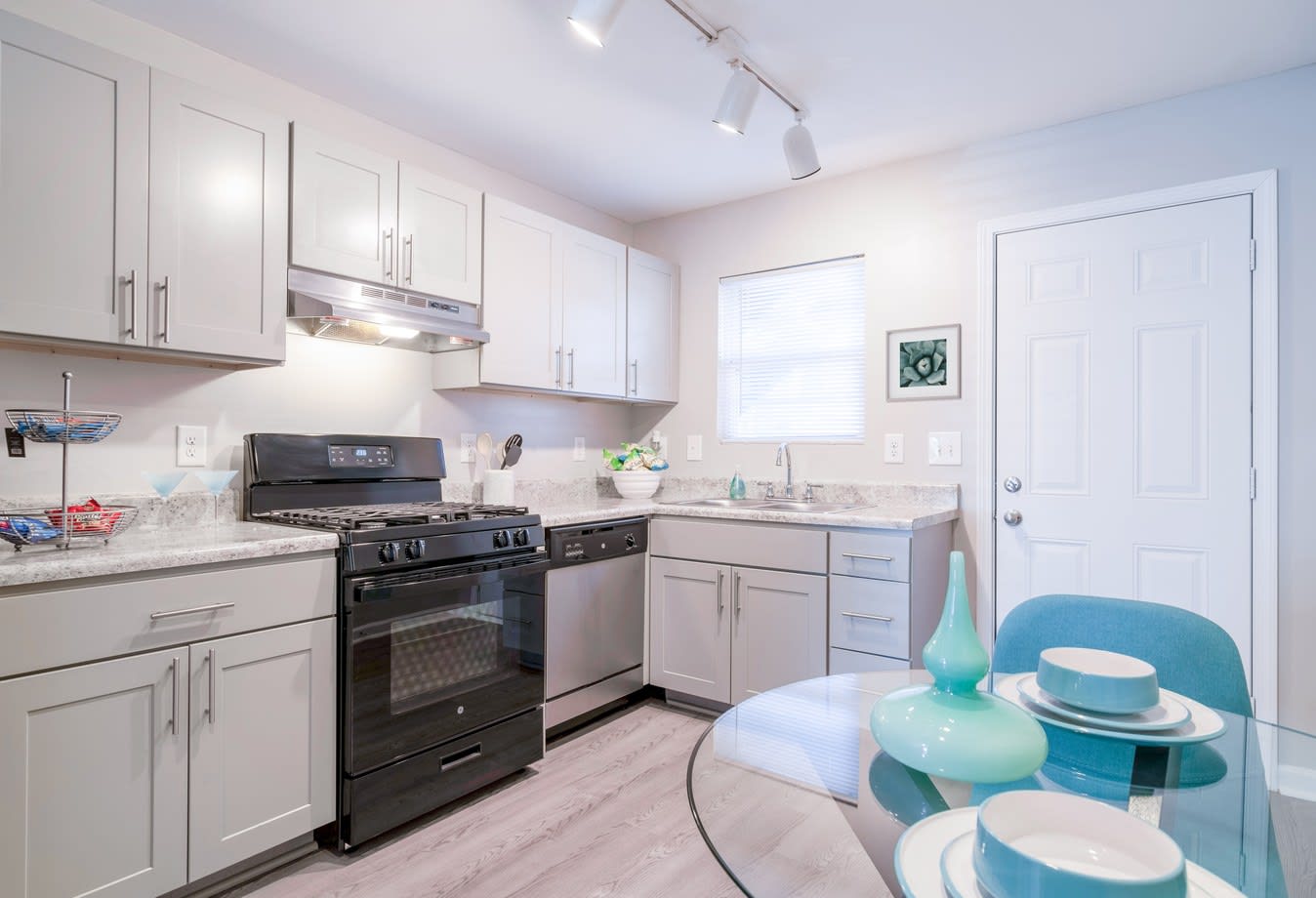Westwood Glen – photo 1