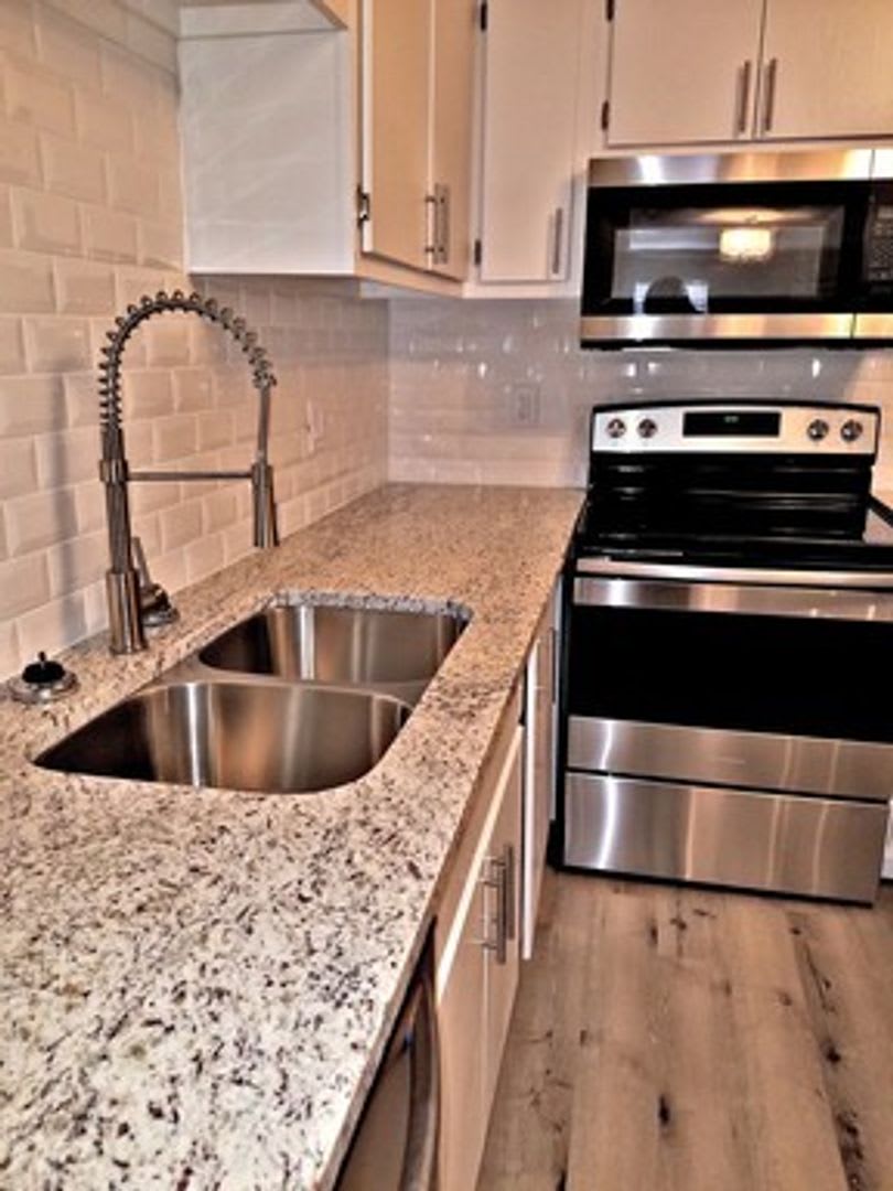 2234 Harrison St SE – photo 3
