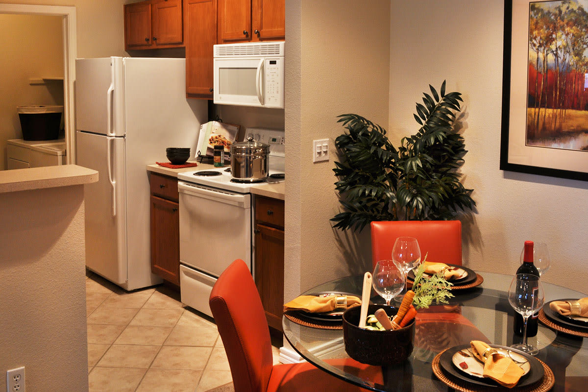 Courtney Downs Apartment Homes – photo 5