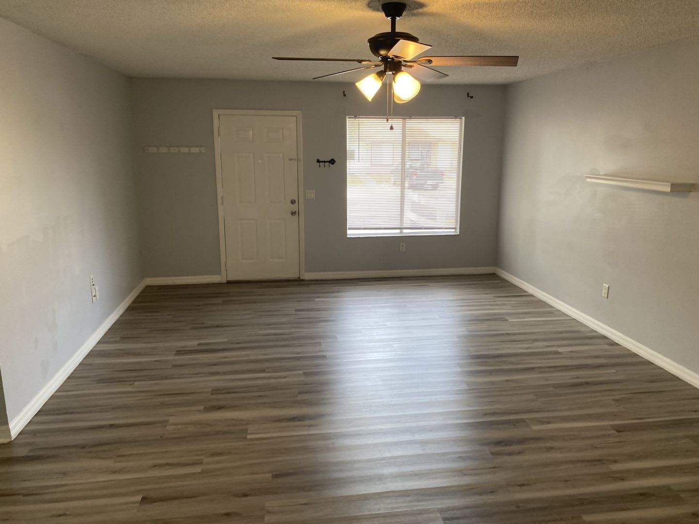 3 Bedroom 2 Bathroom Tavares – photo 2