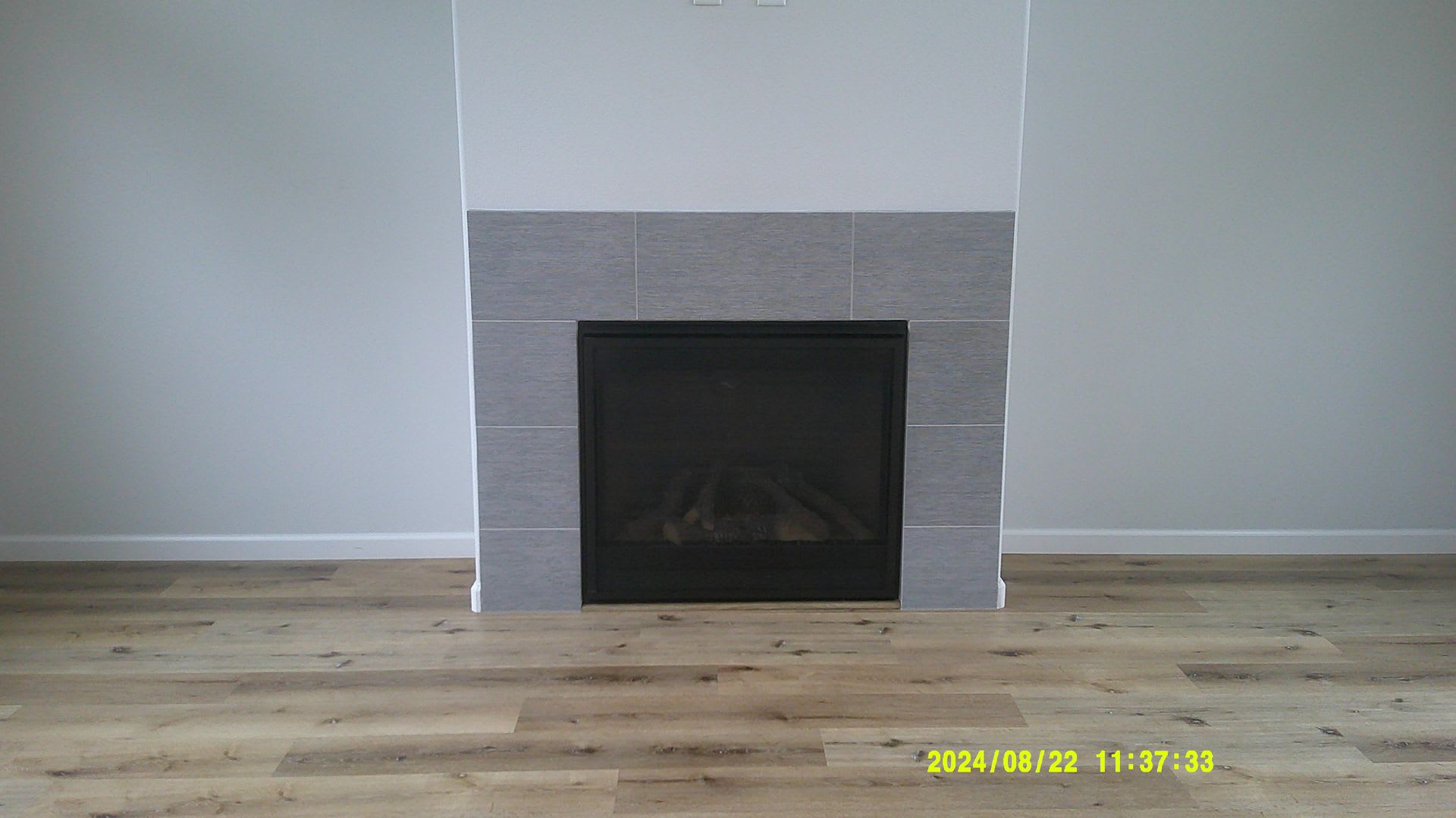 972 Front St NE – photo 2