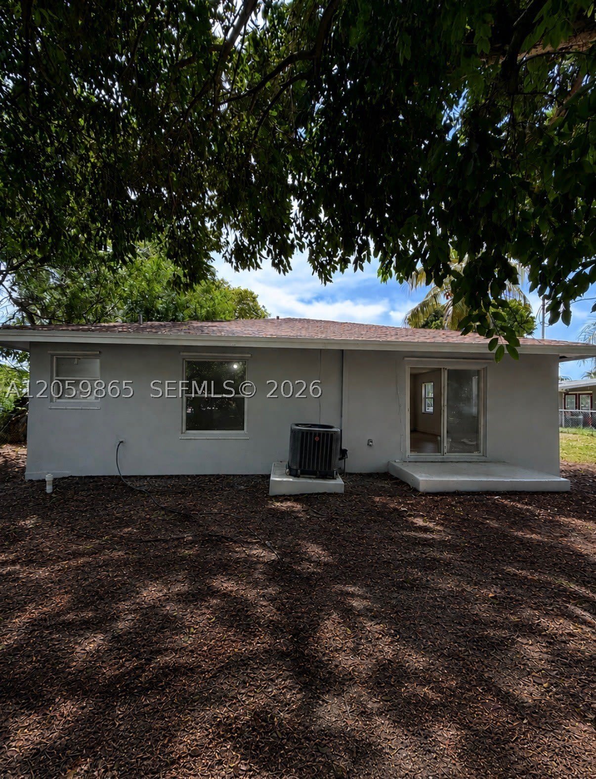 5202 NE 14th Ter – photo 3
