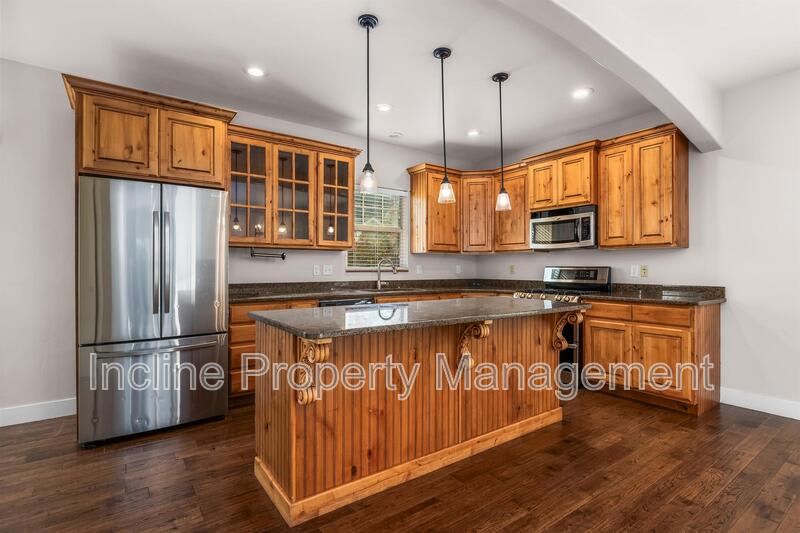 2071 W Crescent Row – photo 2