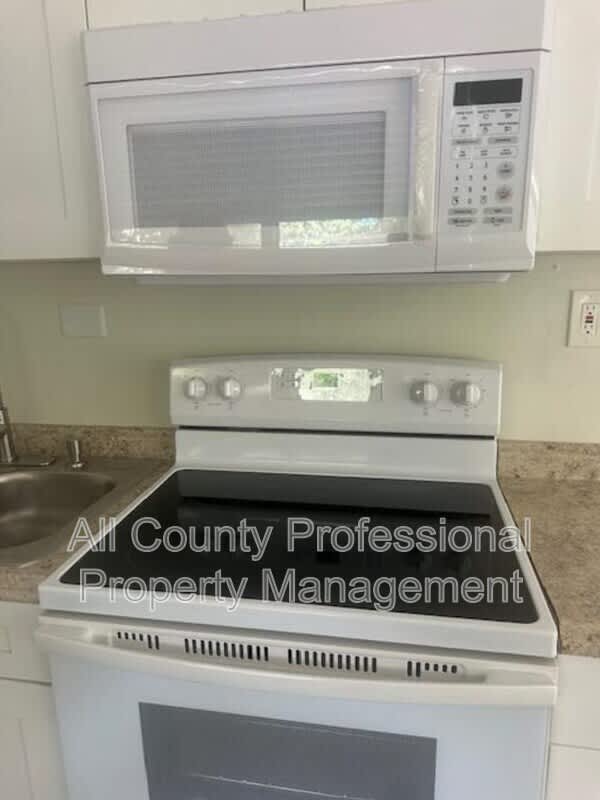 3081 Virginia St. – photo 4