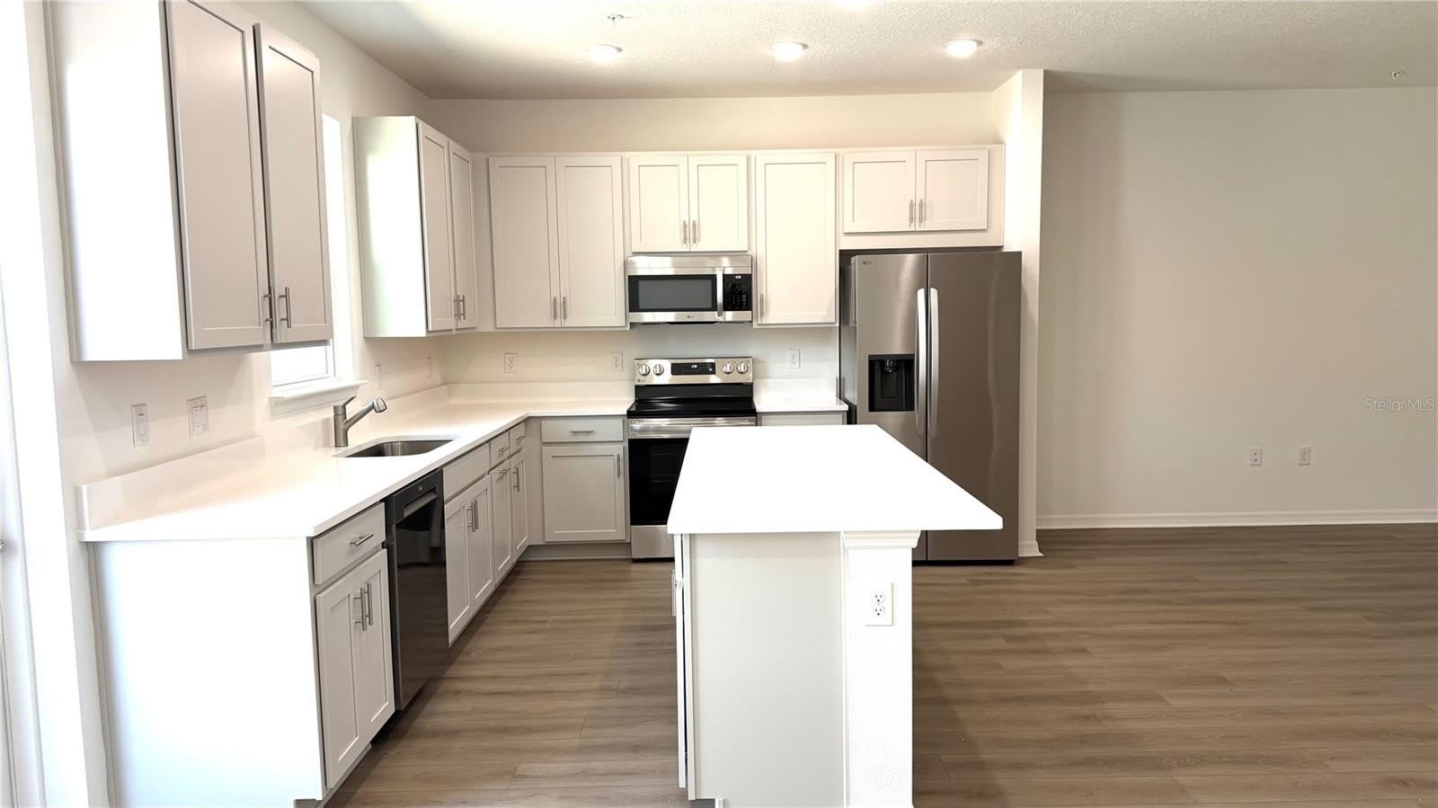 706 BLISSFUL GARDENS Way – photo 4