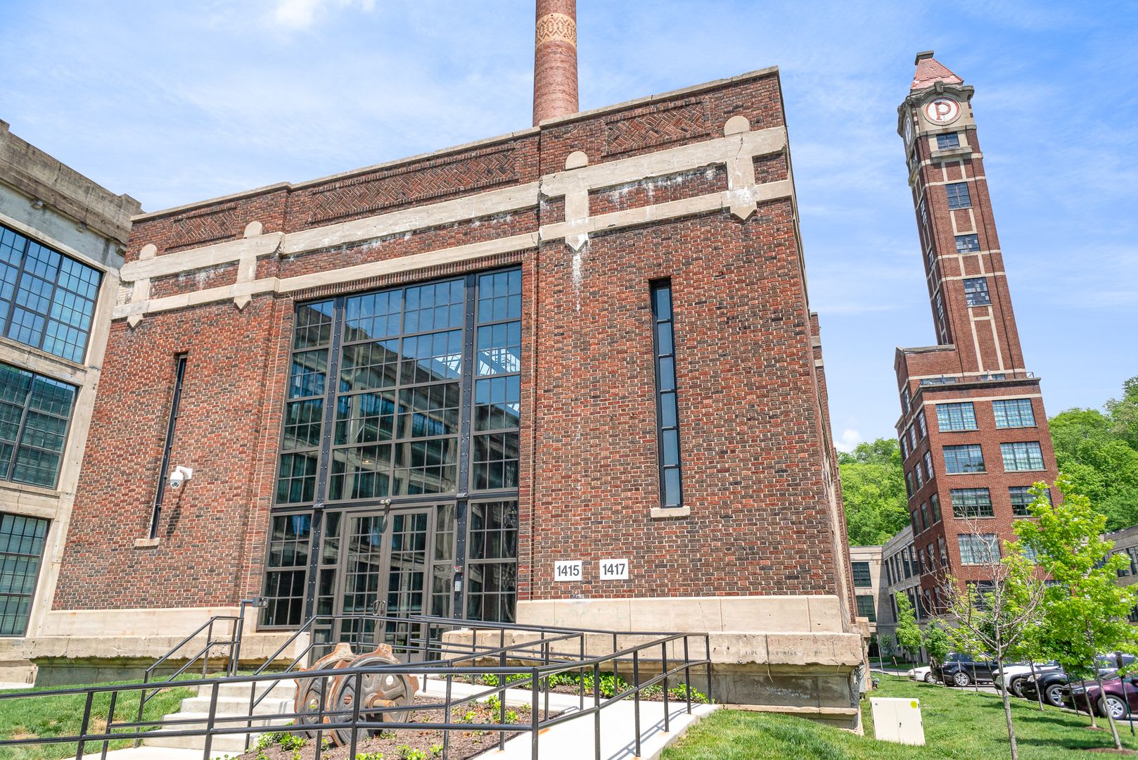 Swanky, Funky, Groovy, loft space Cincinnati, Ohio – photo 1