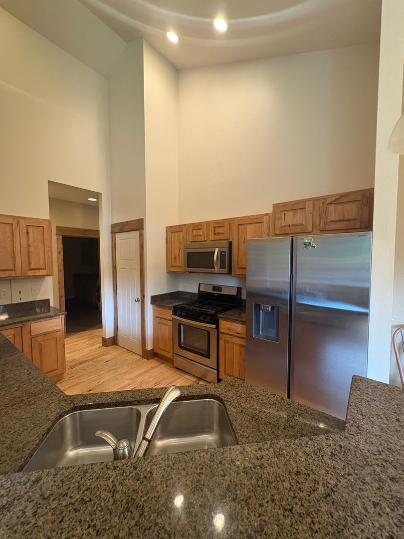 Single Family Home for Rent in South Bozeman – photo 5