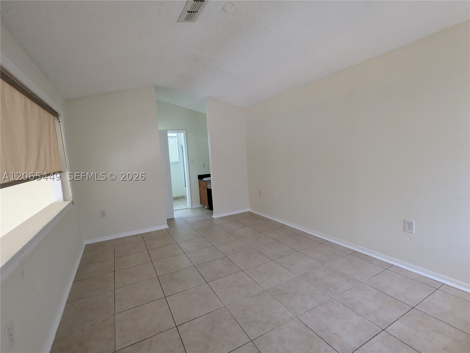 15201 Glenmoor Dr – photo 5